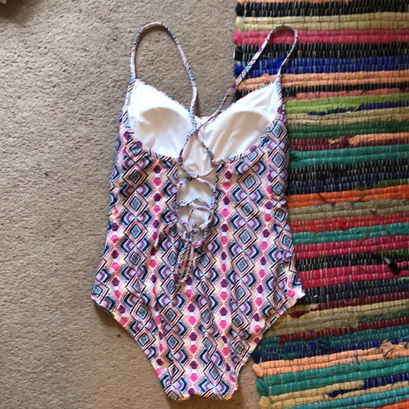 NWOT Anthropologie lace back geometric multicolor one piece swimsuit L - Picture 4 of 13
